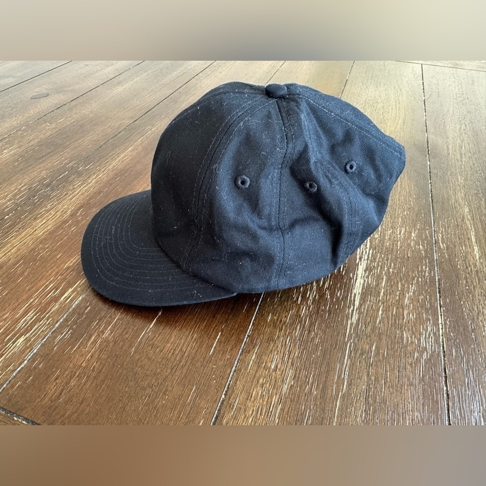 H&M Black Baseball Cap with White Keith Haring Graphic - Picture 6 of 11